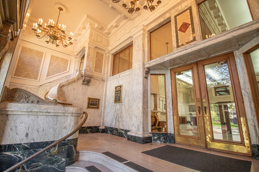 301 Columbia St, Lafayette, IN for lease - Interior Photo - Image 3 of 61