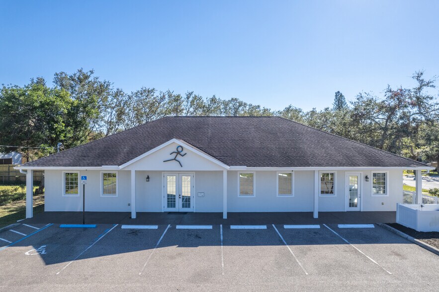 104 53rd Ave E, Bradenton, FL for sale - Building Photo - Image 1 of 1