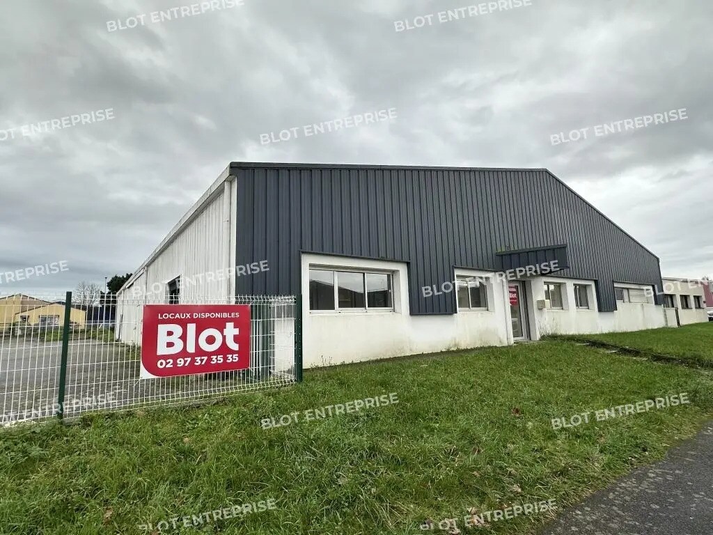 Office in Ploemeur for lease Building Photo- Image 1 of 11