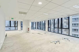 Office in Villeurbanne for lease Interior Photo- Image 2 of 9