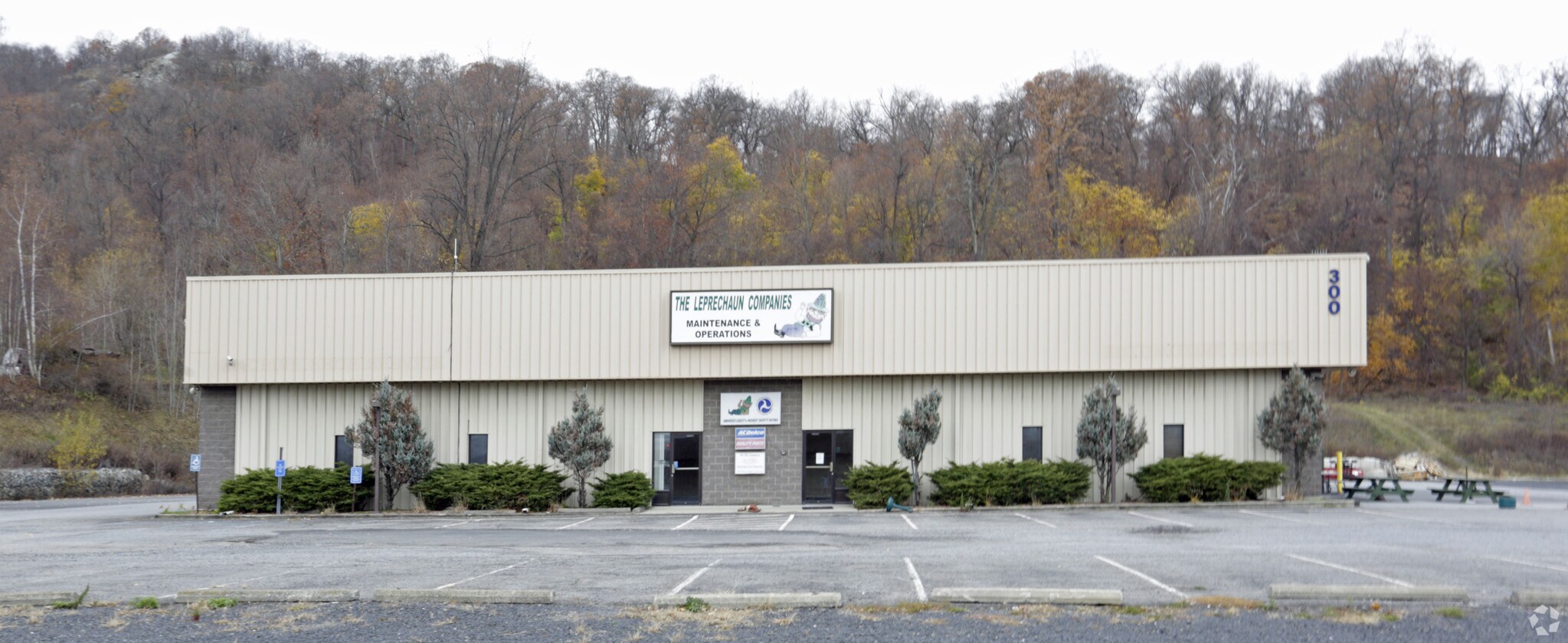 300 Leprechaun Ln, New Windsor Township, NY for sale Primary Photo- Image 1 of 1