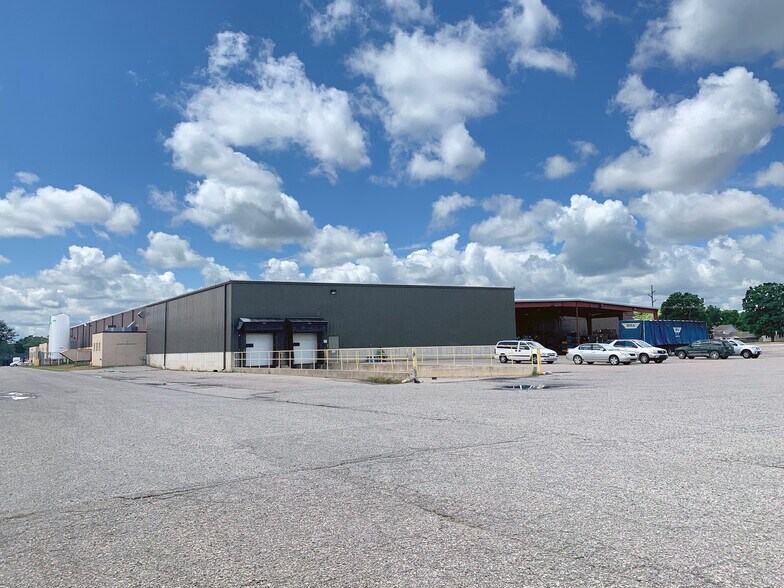 600 N Dekraft Ave, Big Rapids, MI 49307