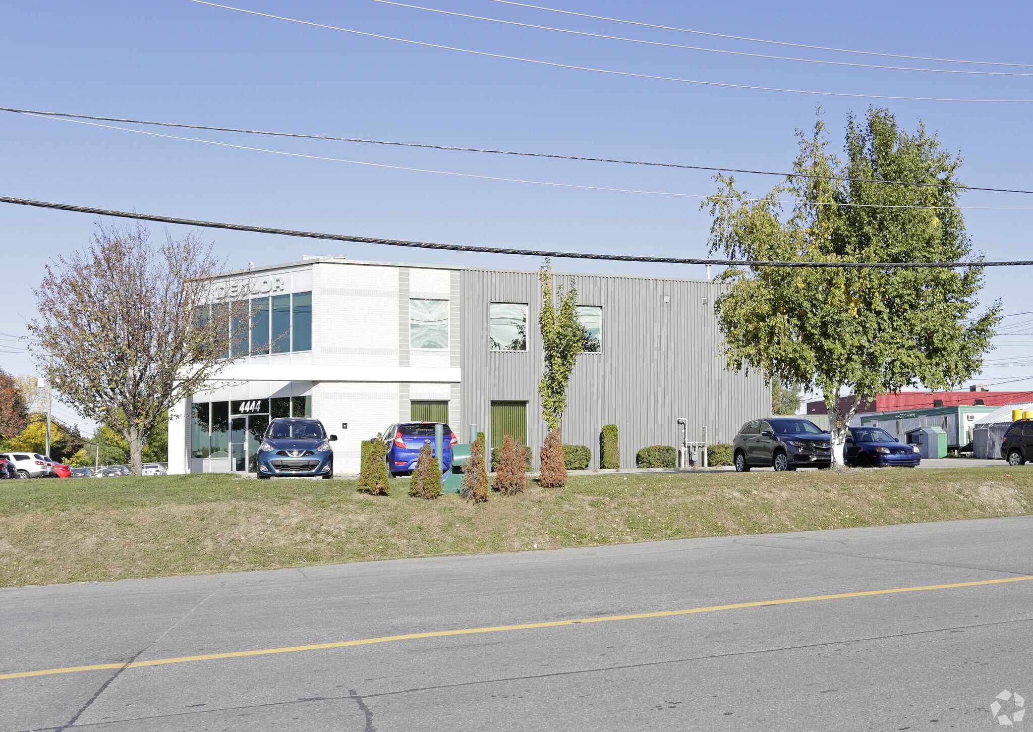 44444456 Boul de la GrandeAllée, Boisbriand, QC J7H 1R9