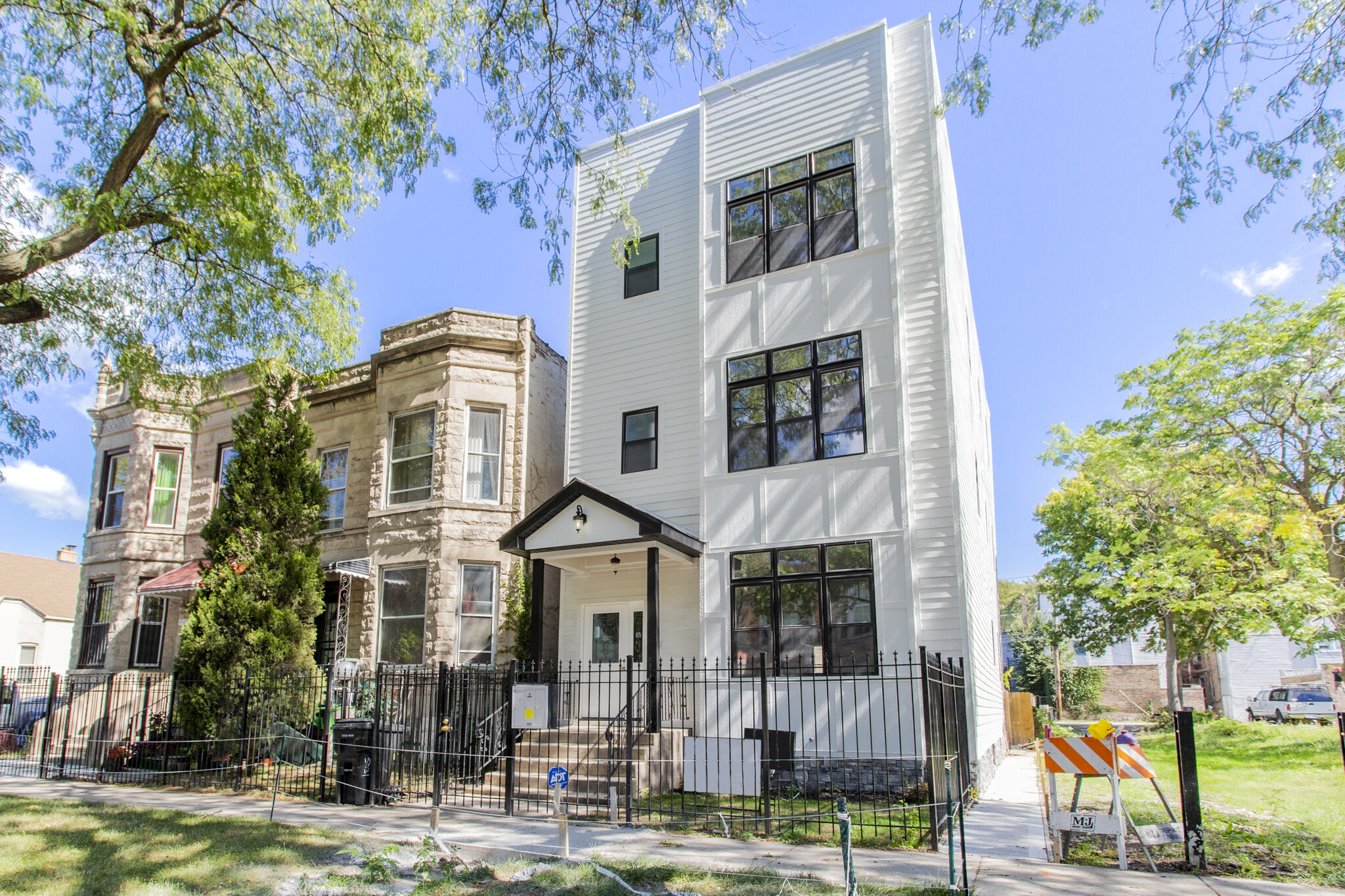 4933 S Wabash Ave, Chicago, IL for sale Primary Photo- Image 1 of 48