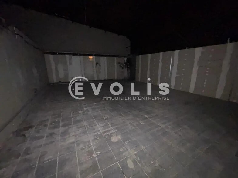 Retail in Longueau for lease - Building Photo - Image 3 of 4