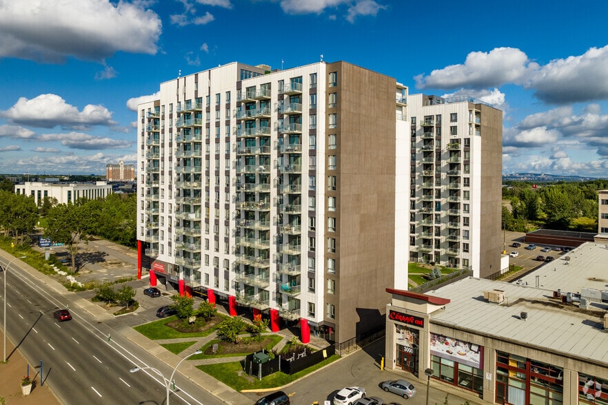 2990 Boul Saint-Martin O, Laval, QC for sale - Primary Photo - Image 2 of 8