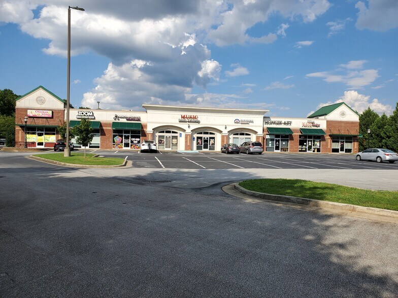 960 Scales Rd, Suwanee, GA for sale - Building Photo - Image 1 of 1