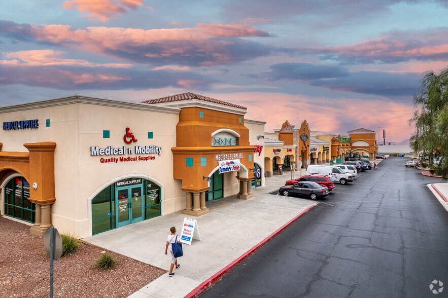 7208-7290 W Lake Mead Blvd, Las Vegas, NV for lease - Building Photo - Image 3 of 9