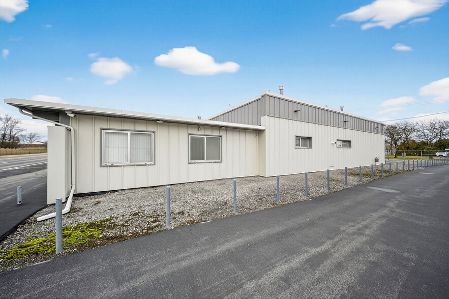 6730 Townline Rd, Mattydale, NY for sale - Building Photo - Image 1 of 12