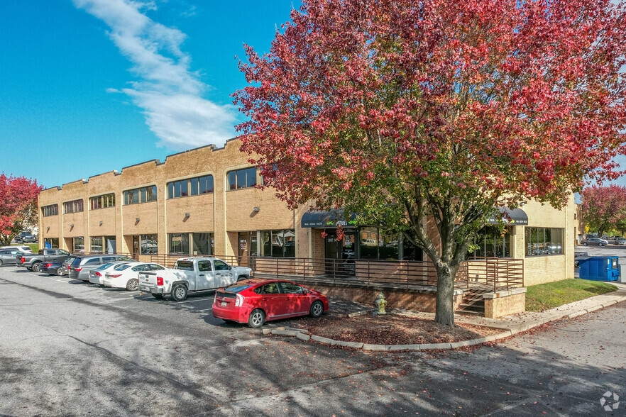 5711 Industry Ln, Frederick, MD for lease - Primary Photo - Image 1 of 4