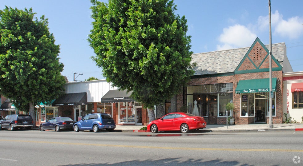 245-251 S Robertson Blvd, Beverly Hills, CA for lease - Building Photo - Image 3 of 14
