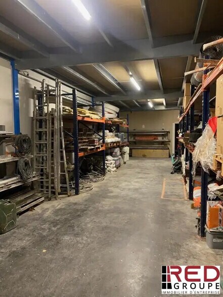 Industrial in Gardanne for lease - Building Photo - Image 2 of 5