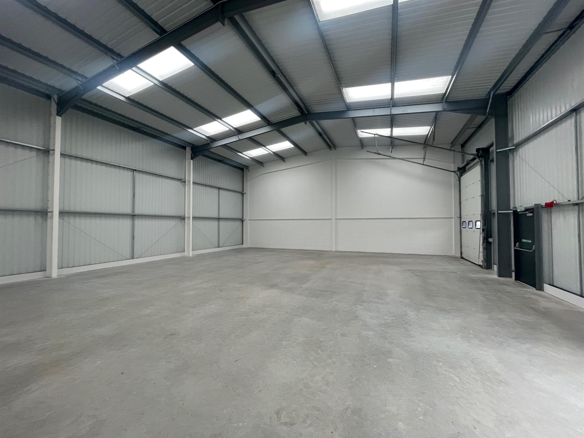 Greenbank Ter, Darwen for lease Interior Photo- Image 1 of 2