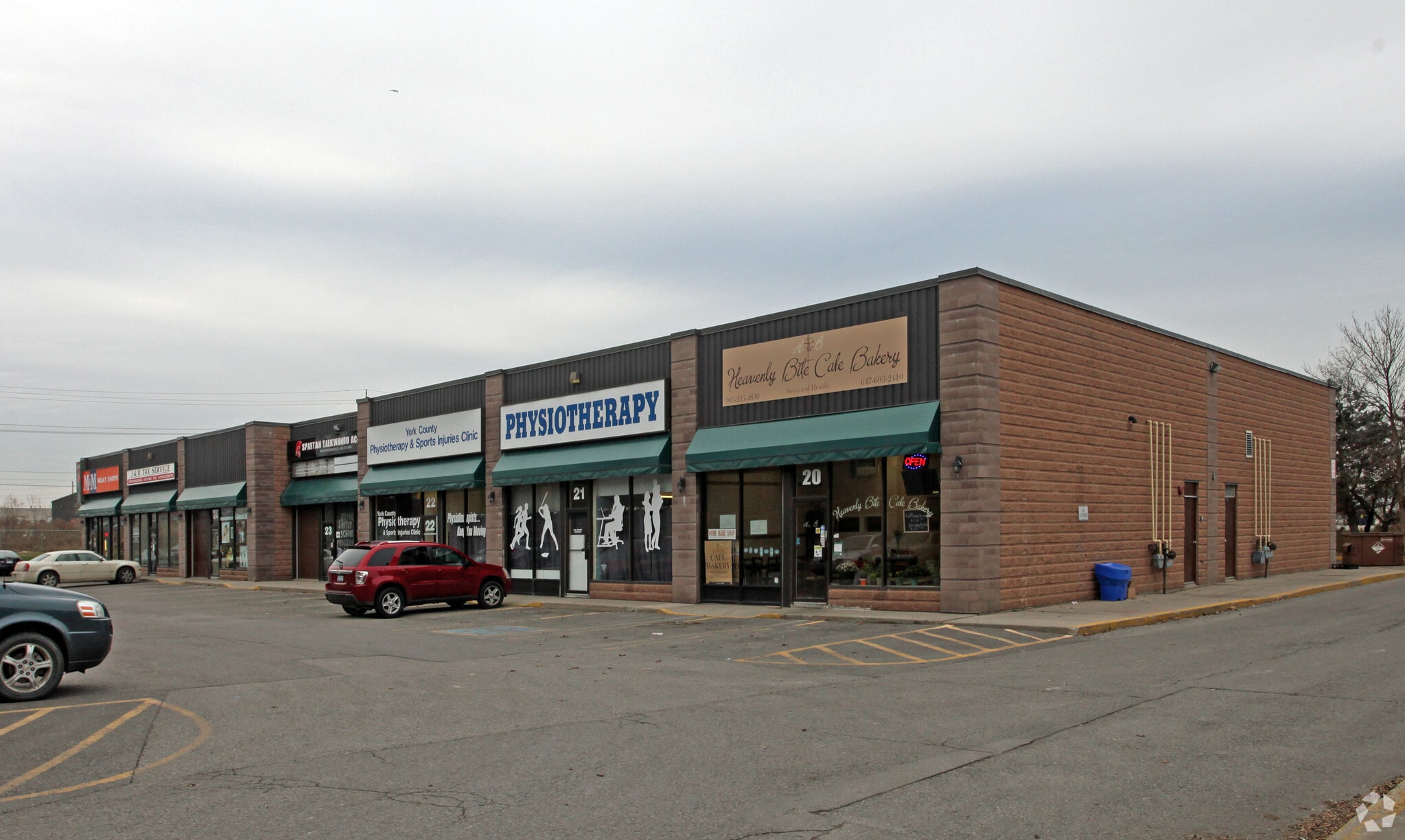 1100 Davis Dr, Newmarket, ON for sale Primary Photo- Image 1 of 1