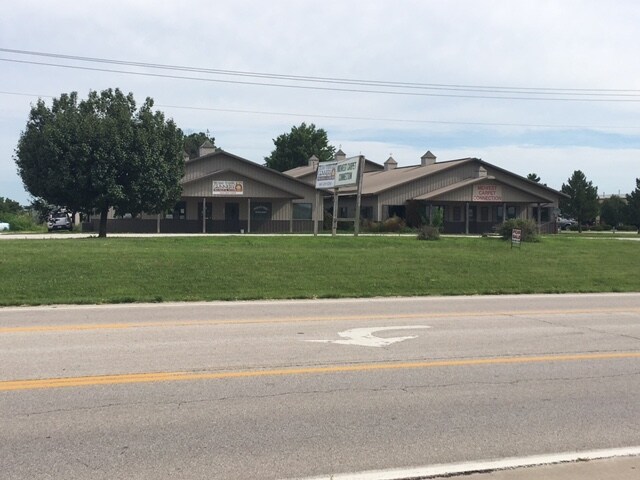 1401 E Highway 24, Moberly, MO for sale Primary Photo- Image 1 of 1
