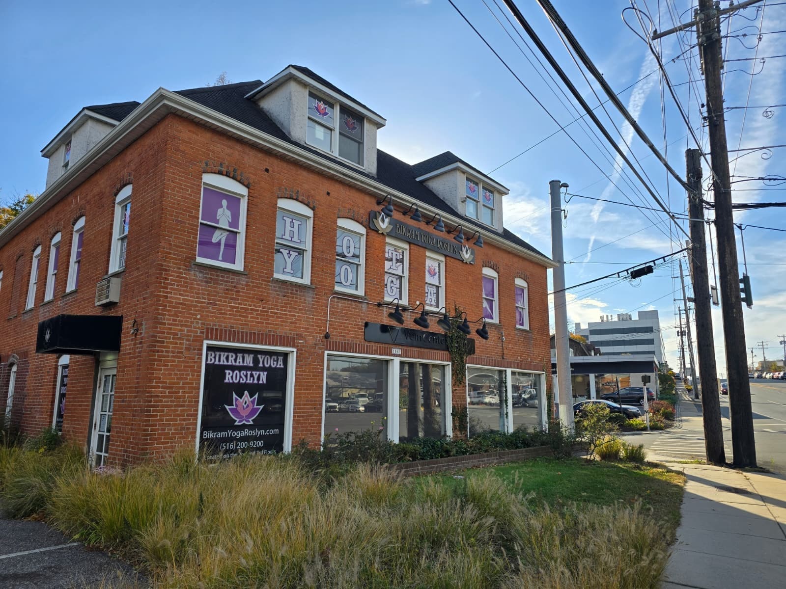 1062 Northern Blvd, Roslyn, NY for lease Interior Photo- Image 1 of 16