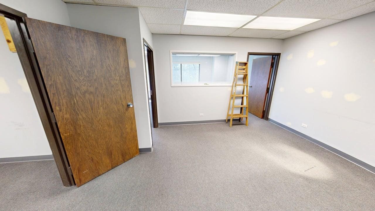 805-815 E Rand Rd, Arlington Heights, IL for lease Building Photo- Image 1 of 12