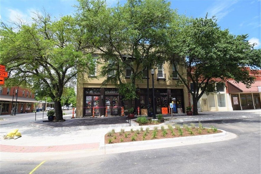 101 N Jackson St, Kaufman, TX for sale - Building Photo - Image 1 of 1