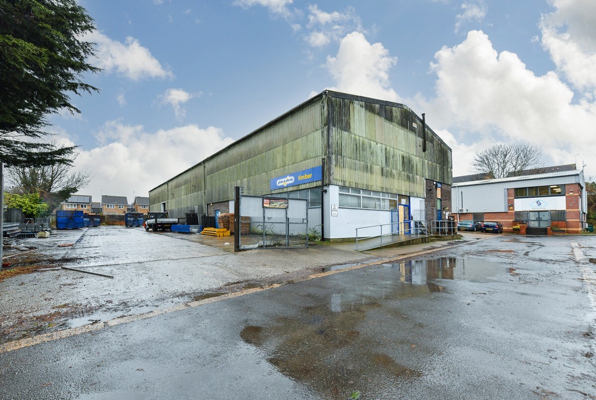 30 Edinburgh Close, Market Harborough for lease Building Photo- Image 1 of 4