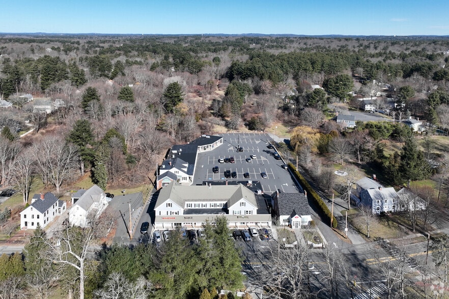 586-592 Main St, Lynnfield, MA for lease - Building Photo - Image 2 of 4