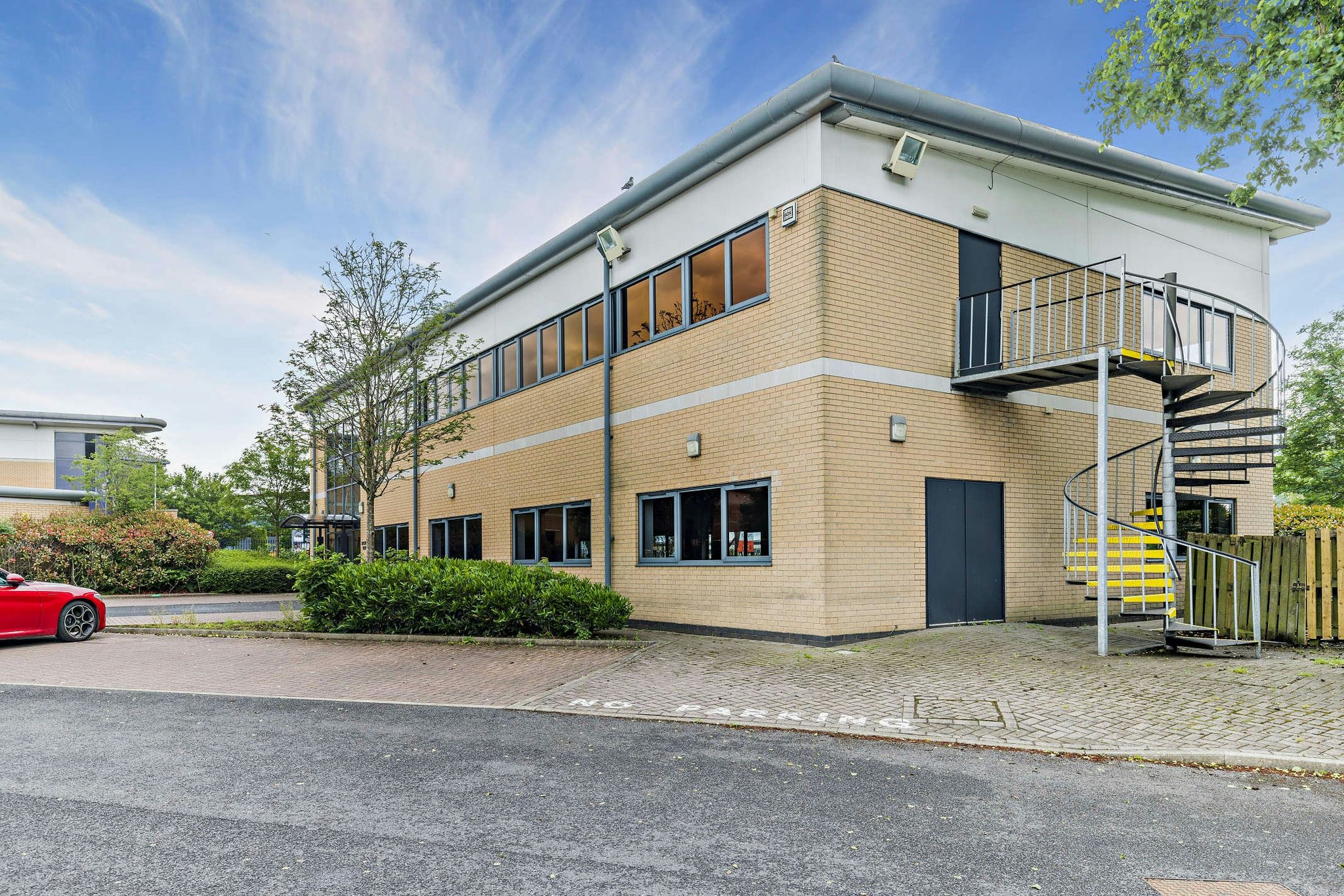 Daten Ave, Warrington for sale Primary Photo- Image 1 of 1