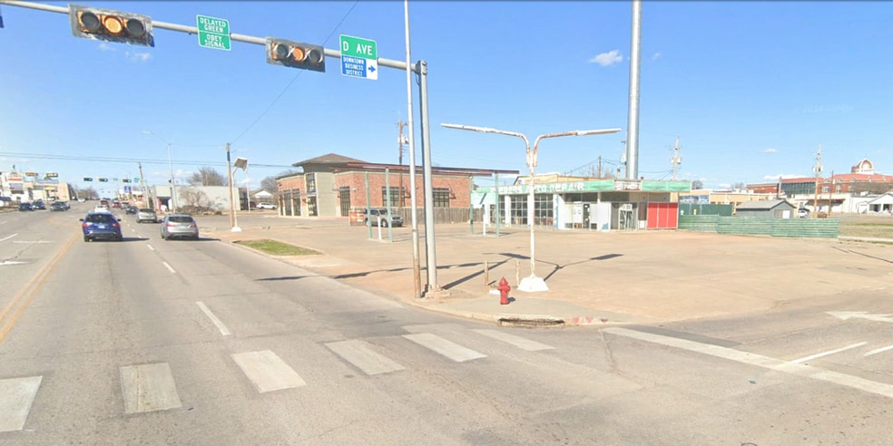 320 SW 11th St, Lawton, OK for sale - Building Photo - Image 3 of 3