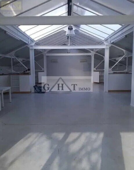 Industrial in Saint-Maur-des-Fossés for sale - Building Photo - Image 2 of 3