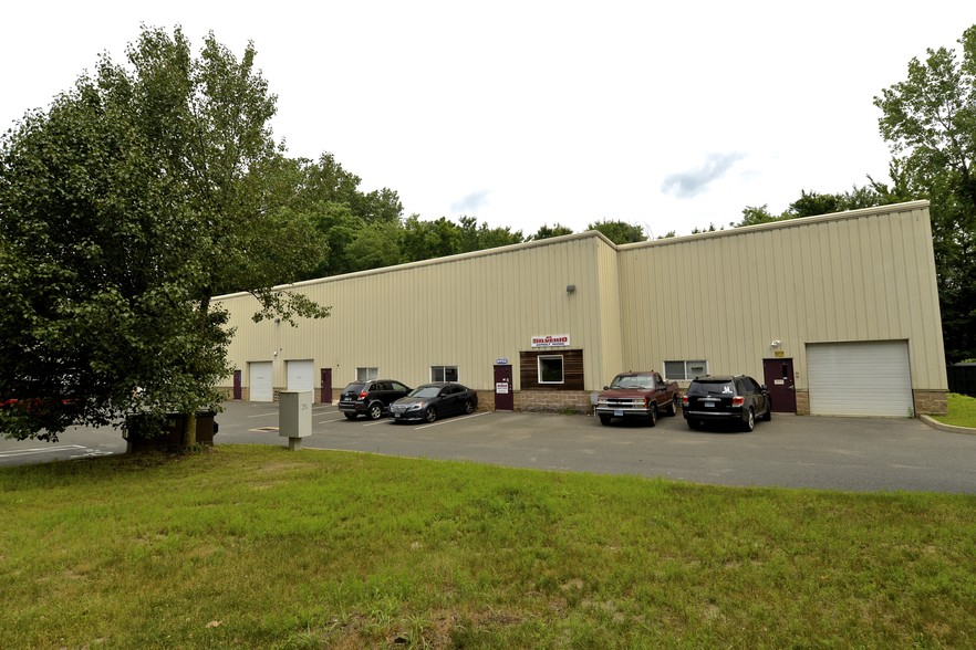 35 Starr Rd, Danbury, CT for lease - Building Photo - Image 3 of 4