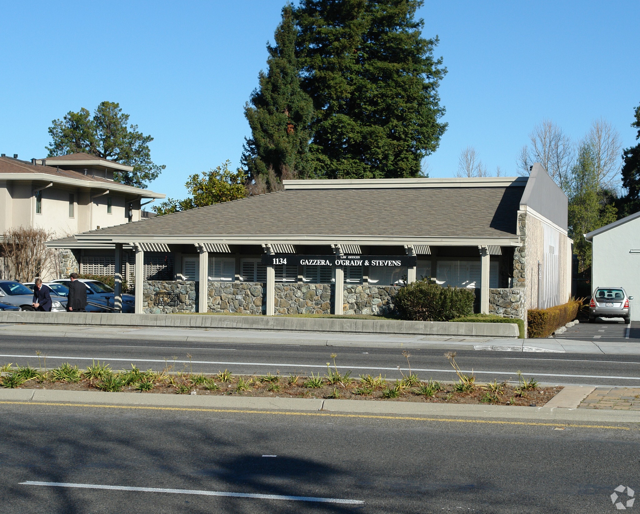 701 East El Camino Mountain View - x6m61r7