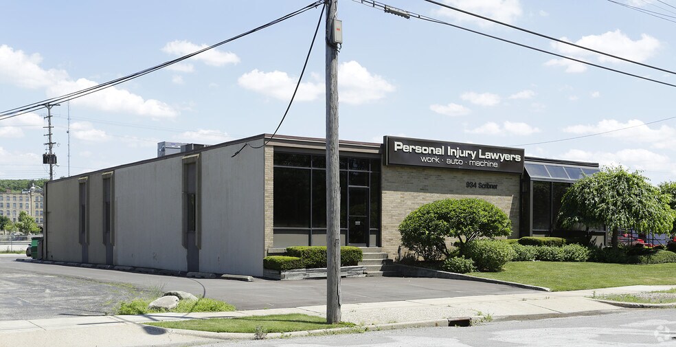 934 Scribner Ave NW, Grand Rapids, MI for sale - Building Photo - Image 1 of 1