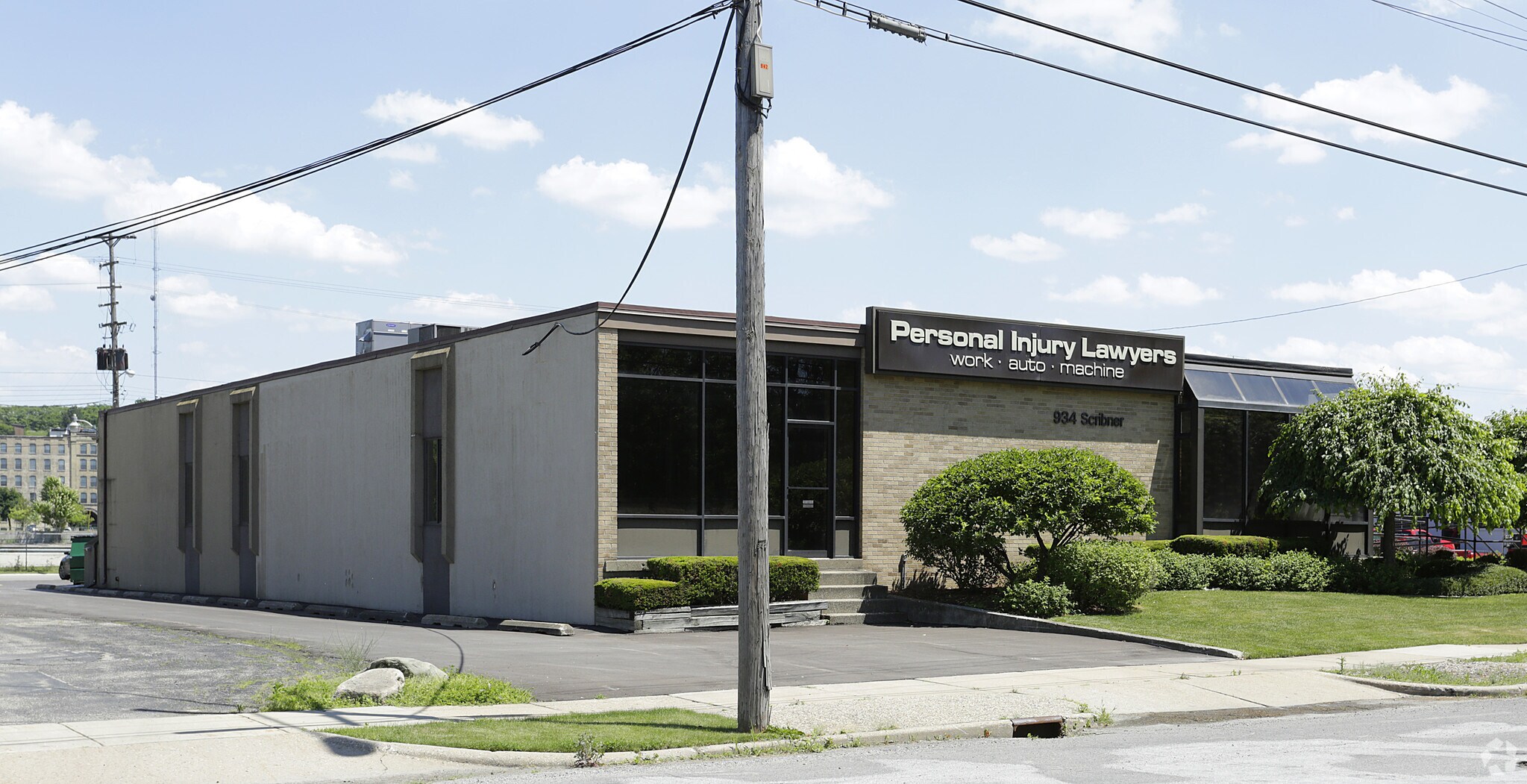 934 Scribner Ave NW, Grand Rapids, MI for sale Primary Photo- Image 1 of 1