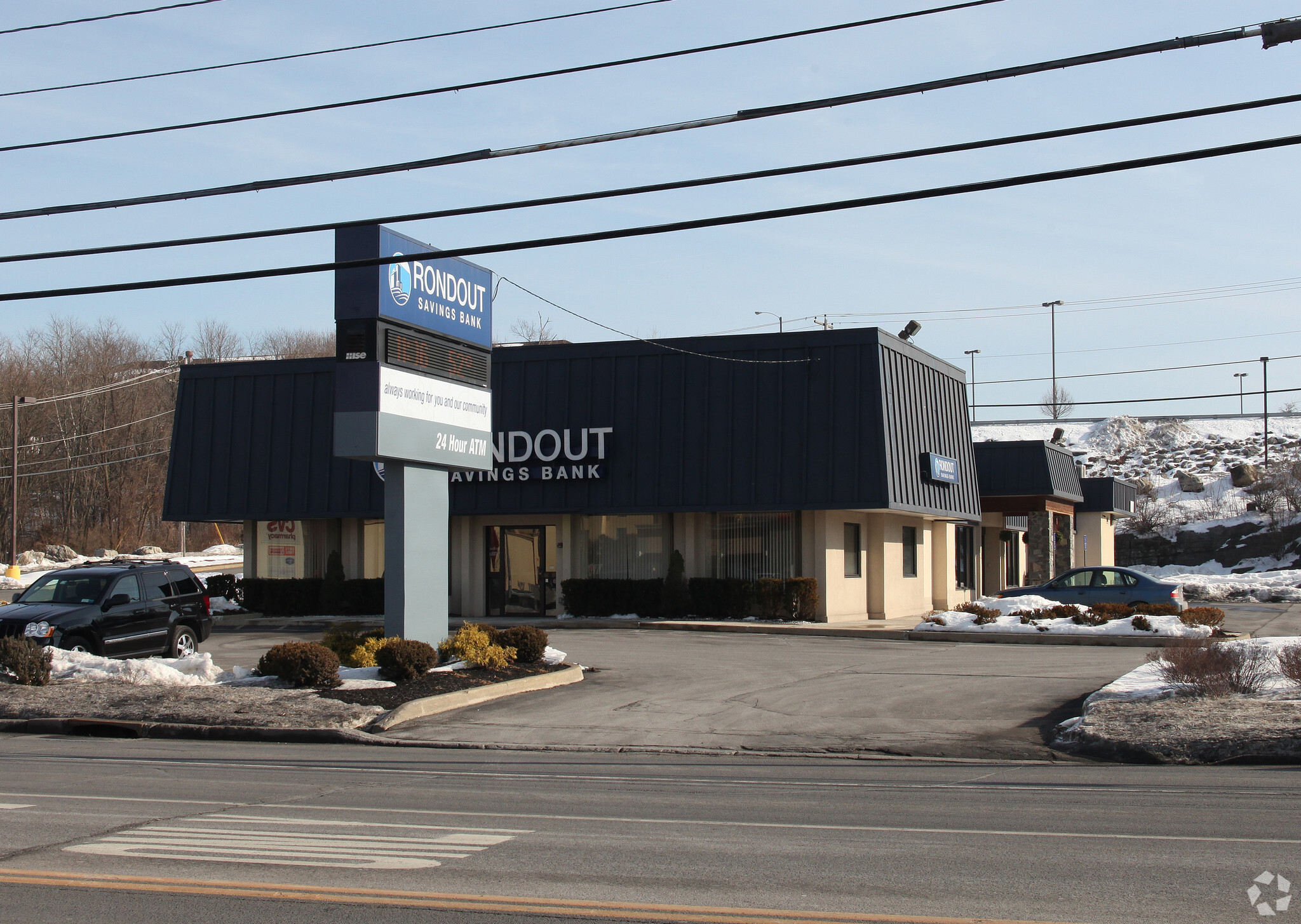 1296 Ulster Ave, Kingston, NY for lease Primary Photo- Image 1 of 5