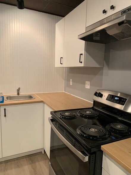 353 SW 1st St, Pendleton, OR for lease - Building Photo - Image 3 of 15