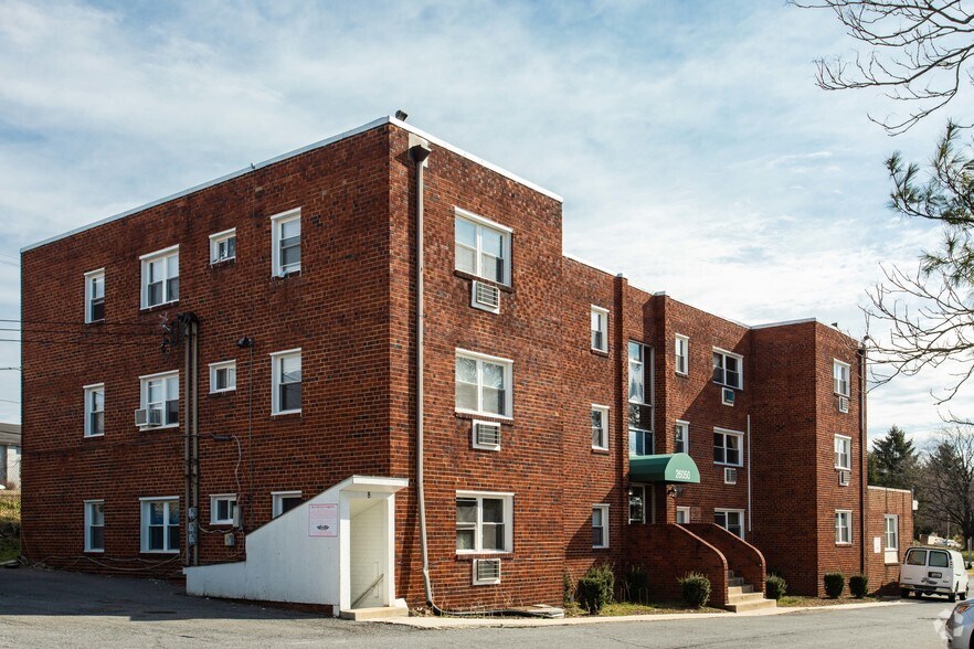 26040-26050 Woodfield Rd, Damascus, MD for sale - Primary Photo - Image 1 of 1