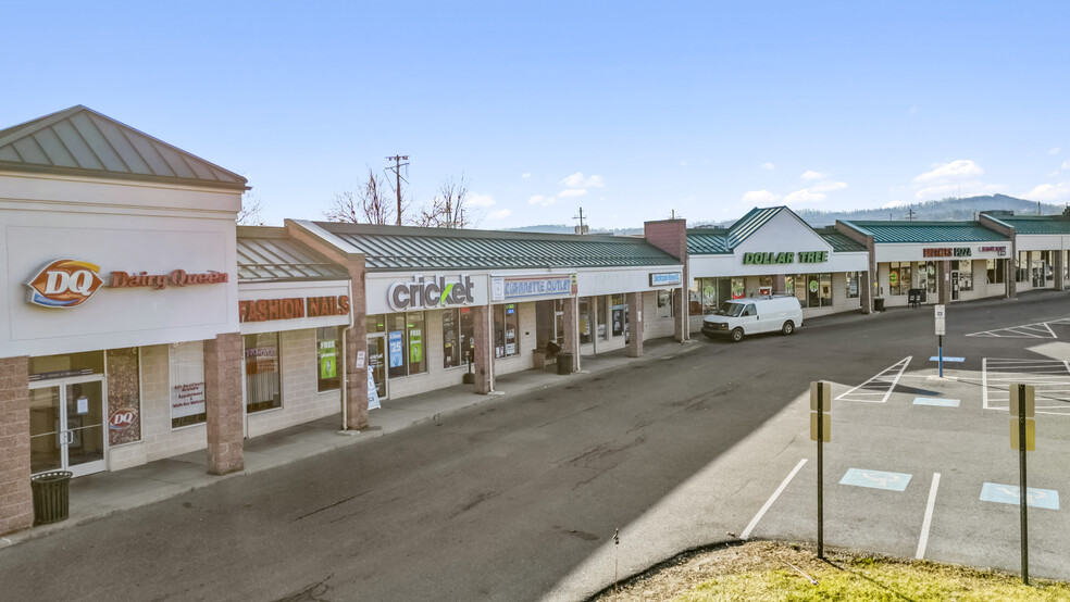 120-132 Old York Rd, New Cumberland, PA for lease - Building Photo - Image 3 of 11