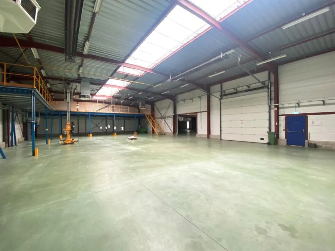 Flex in Saint-Germain-de-la-Grange for sale Interior Photo- Image 1 of 10