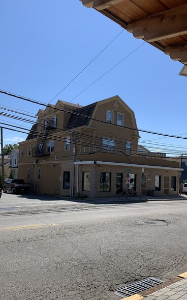 246 County Ave, Secaucus, NJ for sale - Building Photo - Image 1 of 1