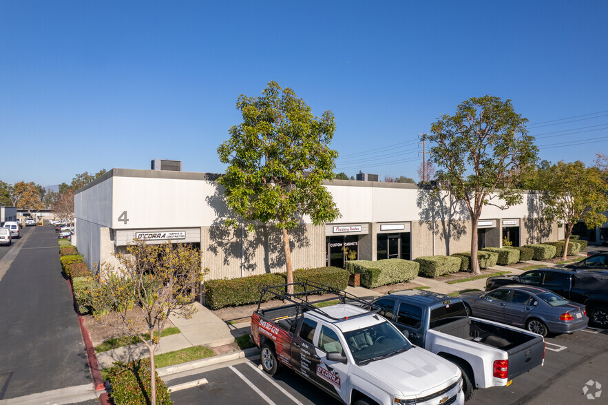 4 McLaren, Irvine, CA for lease - Building Photo - Image 3 of 24