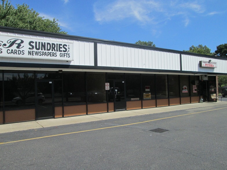 28 E Joseph St, Moonachie, NJ 07074