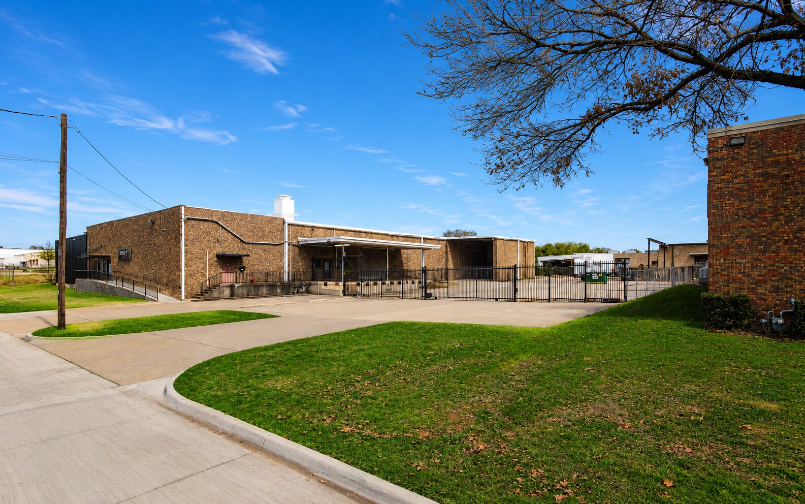 4529 Gold Rd, Dallas, TX for sale Primary Photo- Image 1 of 8