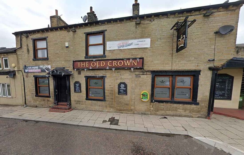 146-148 Town St, Pudsey for sale - Building Photo - Image 1 of 6