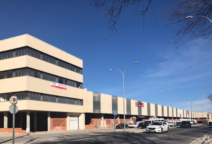 Calle Francisco Aritio, 118, Guadalajara, Guadalajara for sale - Building Photo - Image 2 of 3