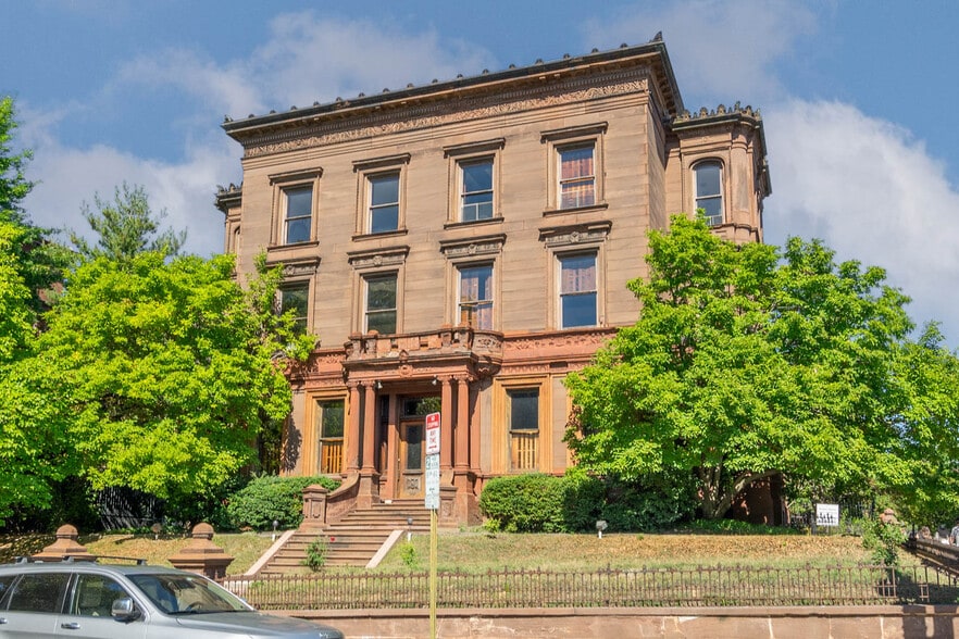 2201-2205 Green St, Philadelphia, PA for sale - Building Photo - Image 2 of 73