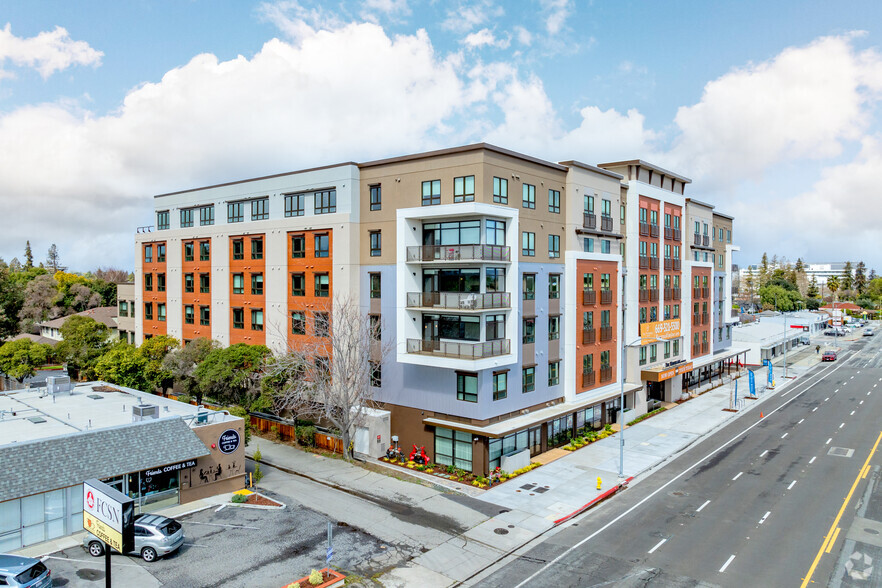 1017 S Bascom Ave, San Jose, CA for lease - Building Photo - Image 2 of 6