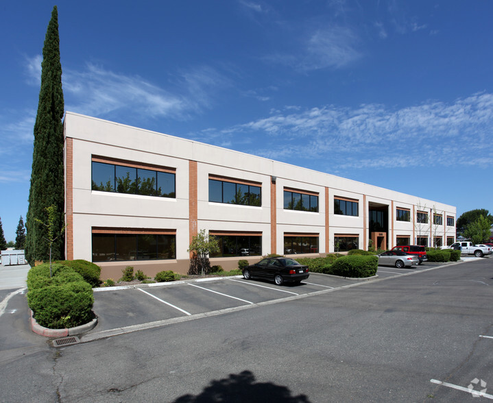 13395 New Airport Rd, Auburn, CA for lease - Building Photo - Image 1 of 16