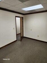 1514 Mathis Ferry Rd, Mount Pleasant, SC for lease Interior Photo- Image 2 of 2