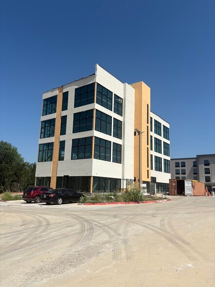 851 N Central, McKinney, TX for sale - Building Photo - Image 3 of 15