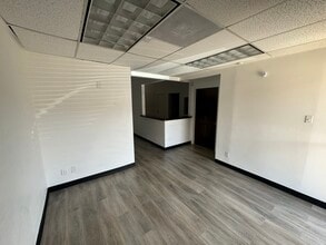 1225 E Corporate Dr, Arlington, TX for lease Interior Photo- Image 1 of 7