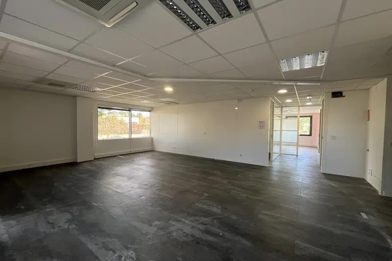Office in Montpellier for lease - Building Photo - Image 3 of 3