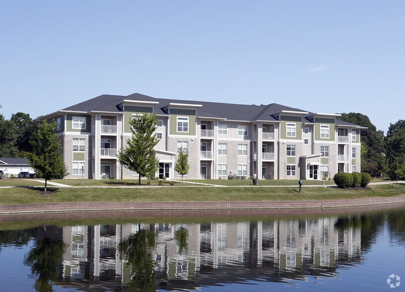 129 Satori Pky, Avon, IN for sale - Primary Photo - Image 1 of 1